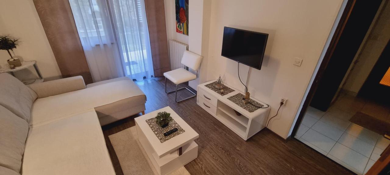 Apartment Evergreen Pula Exterior photo